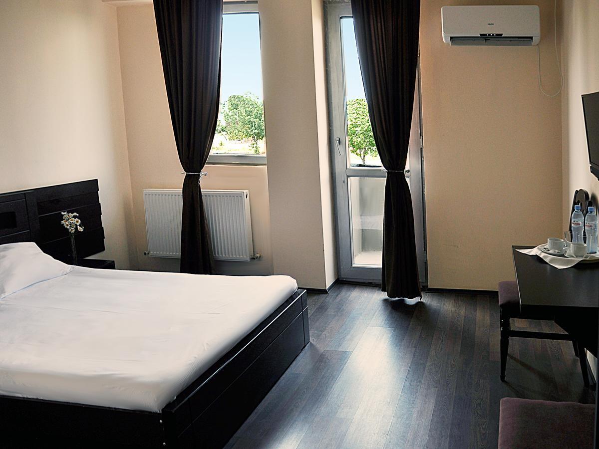 Grand Hotel Tbilisi Exterior photo